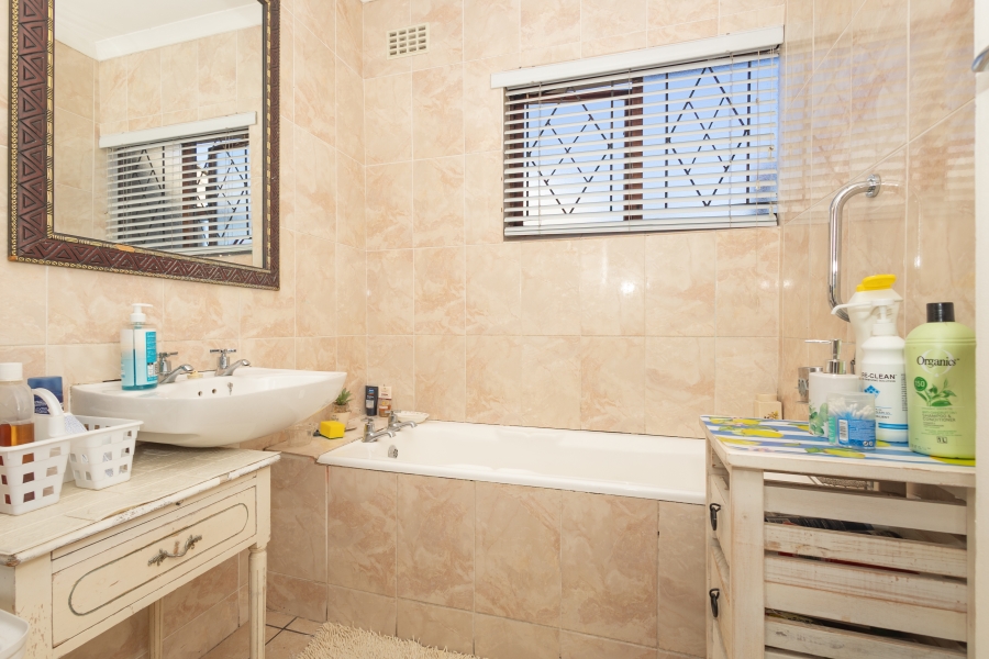 3 Bedroom Property for Sale in Northpine Western Cape